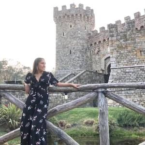 Meet your Posher, Janira